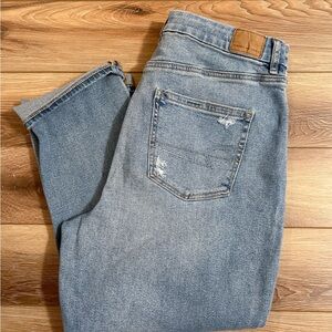 American Eagle Stretch Curvy Mom Jeans